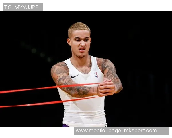 库兹马高效表现13投9中砍下22分末节独揽16分助队逆转取胜